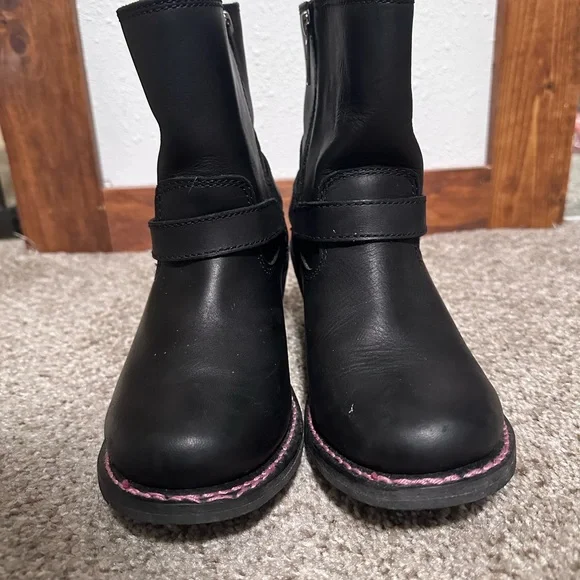 Harley-Davidson Women's Black Riding Boots with Pink Stitching - Picture 3 of 5